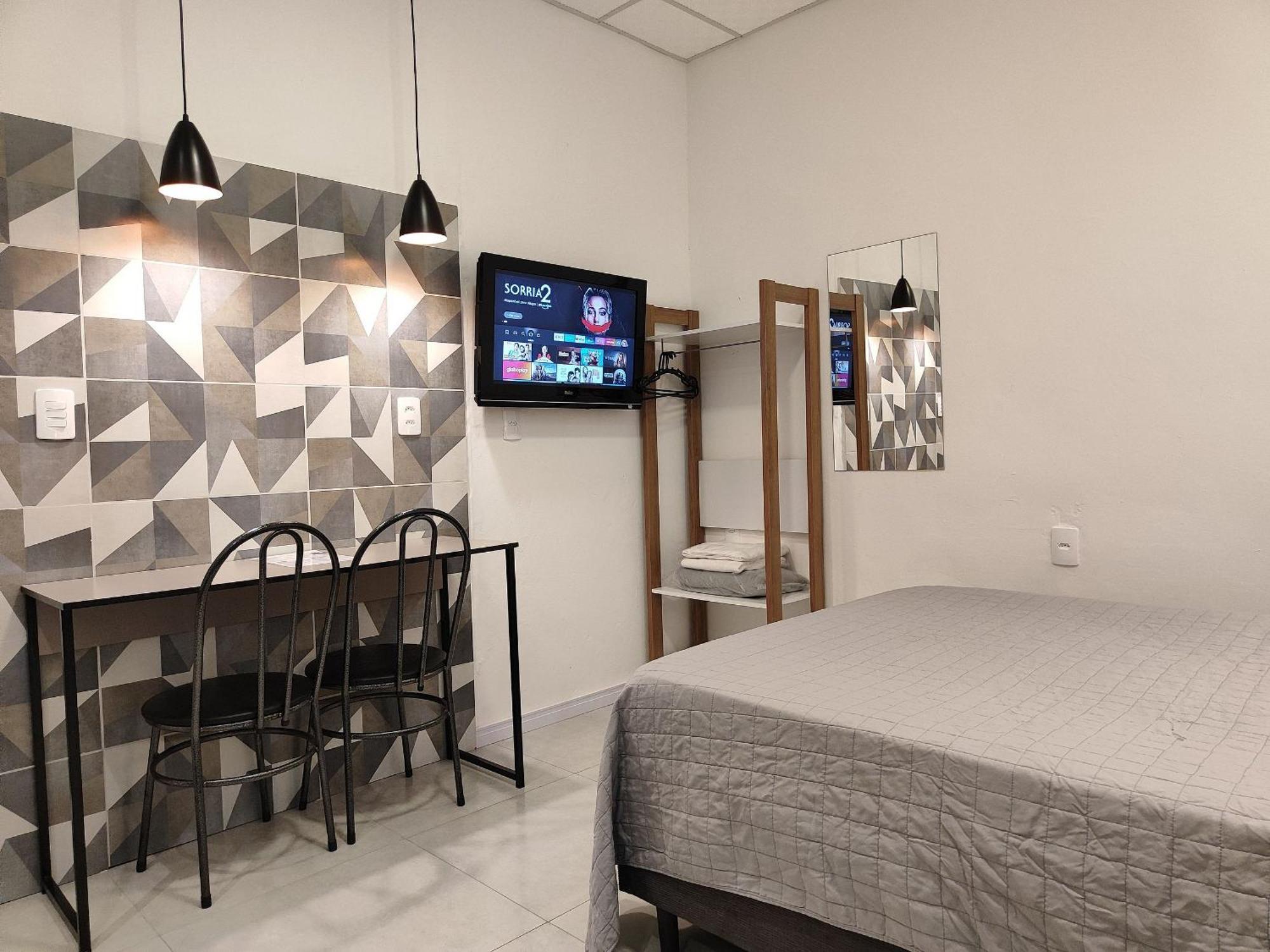 בלומנאו Villa Bilac - Studios Proximo A Vila Germanica Bairro Da Velha מראה חיצוני תמונה