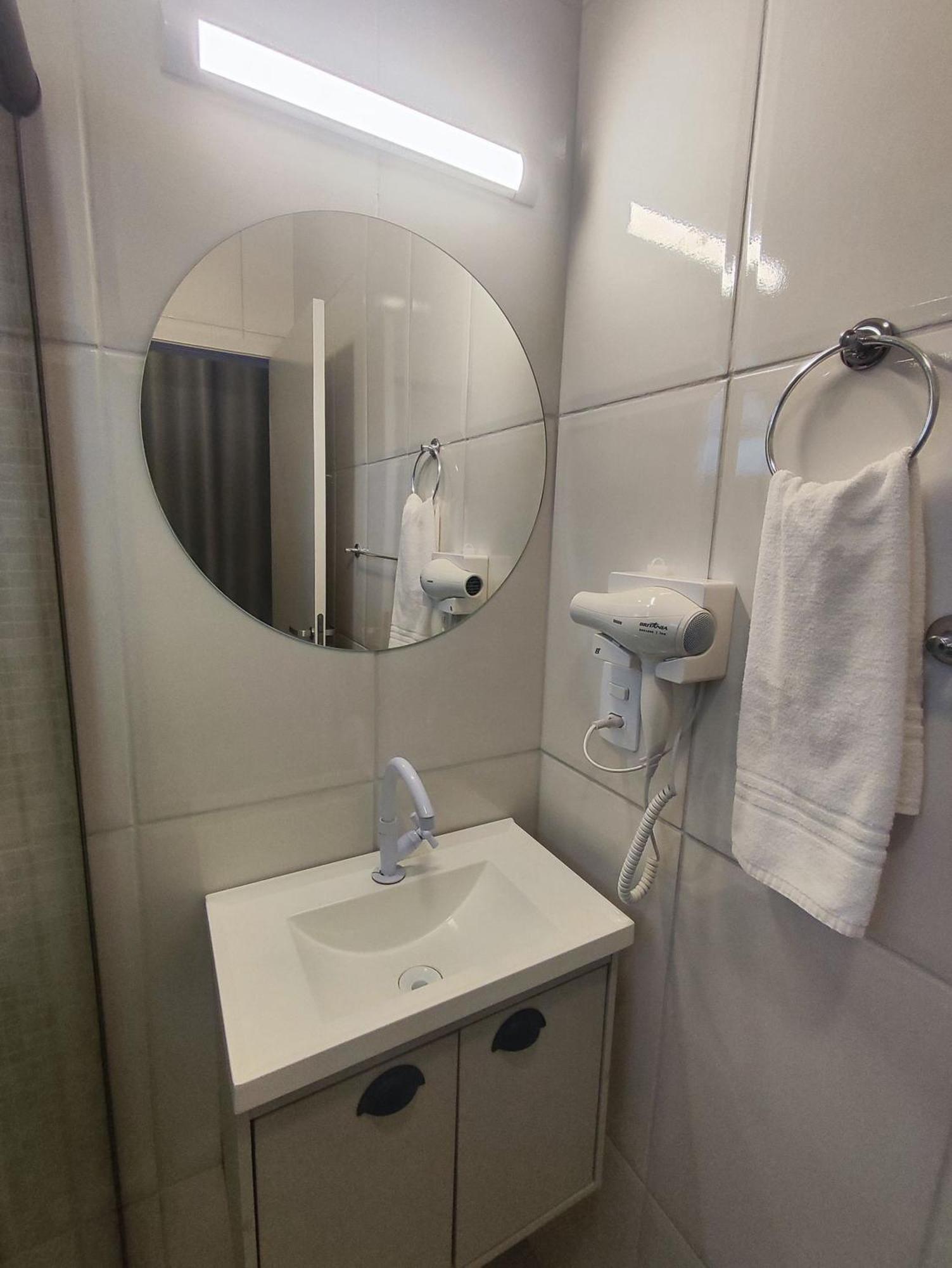 בלומנאו Villa Bilac - Studios Proximo A Vila Germanica Bairro Da Velha מראה חיצוני תמונה